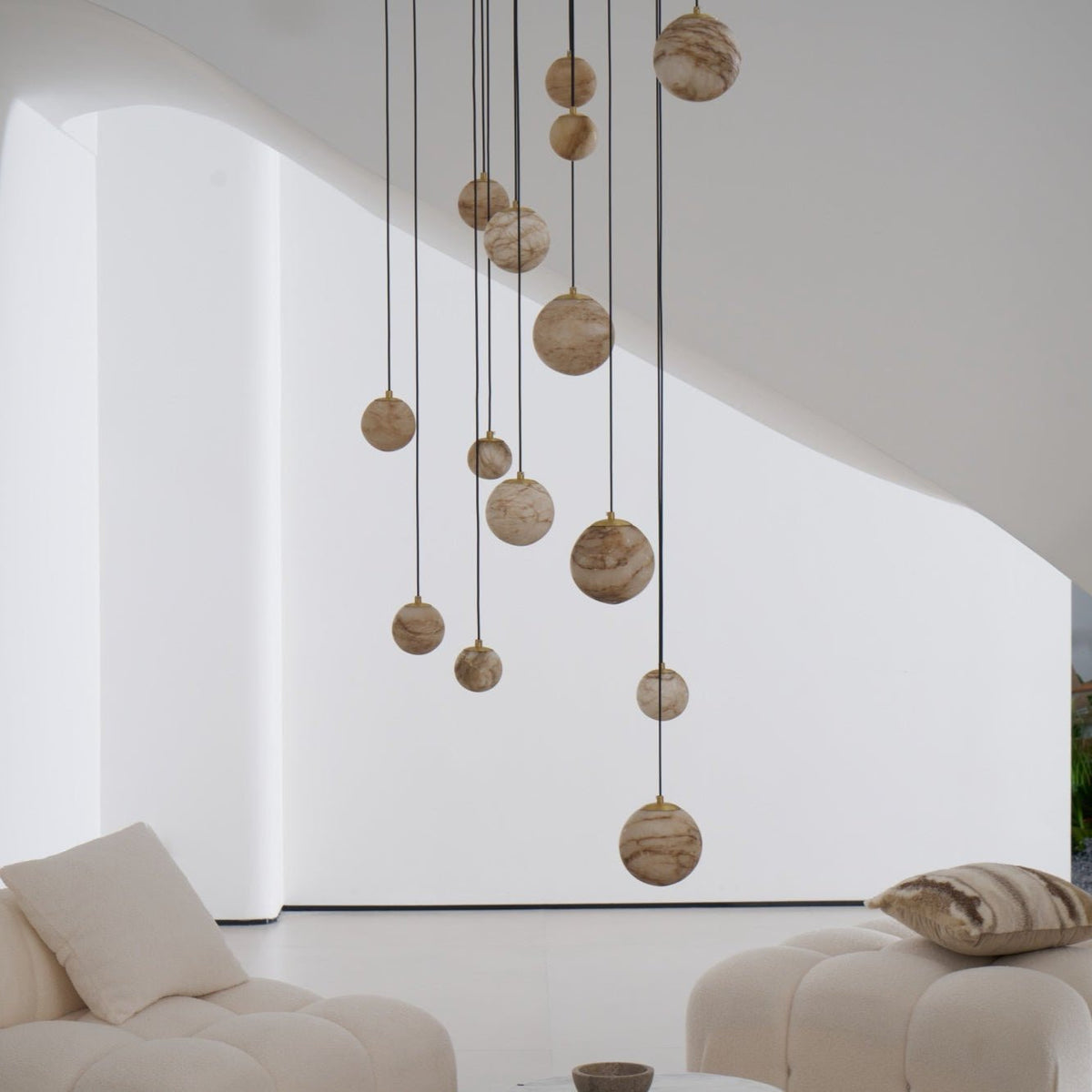 LUX Alabaster-Kronleuchter Cluster Treppenhaus