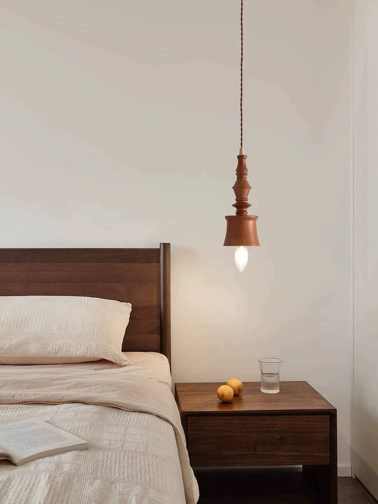Tessira Pendelleuchte aus Holz im Industrie-Stil
