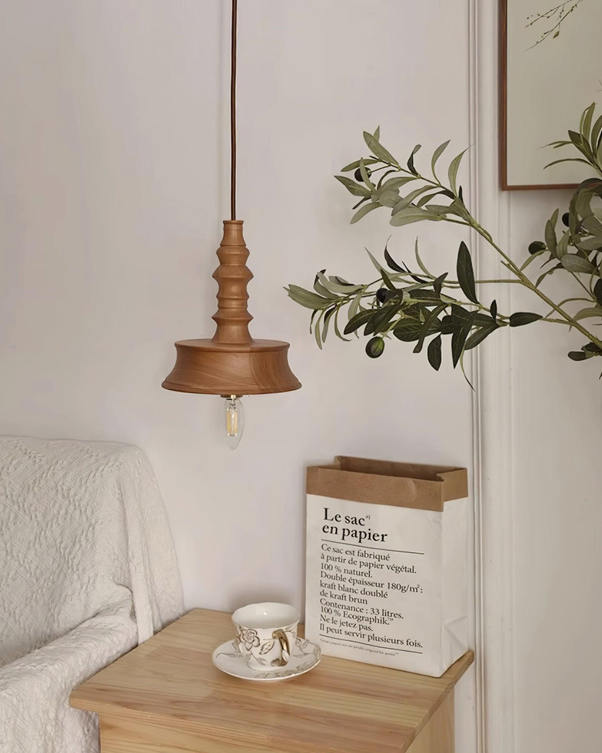 Tessira Pendelleuchte aus Holz im Industrie-Stil