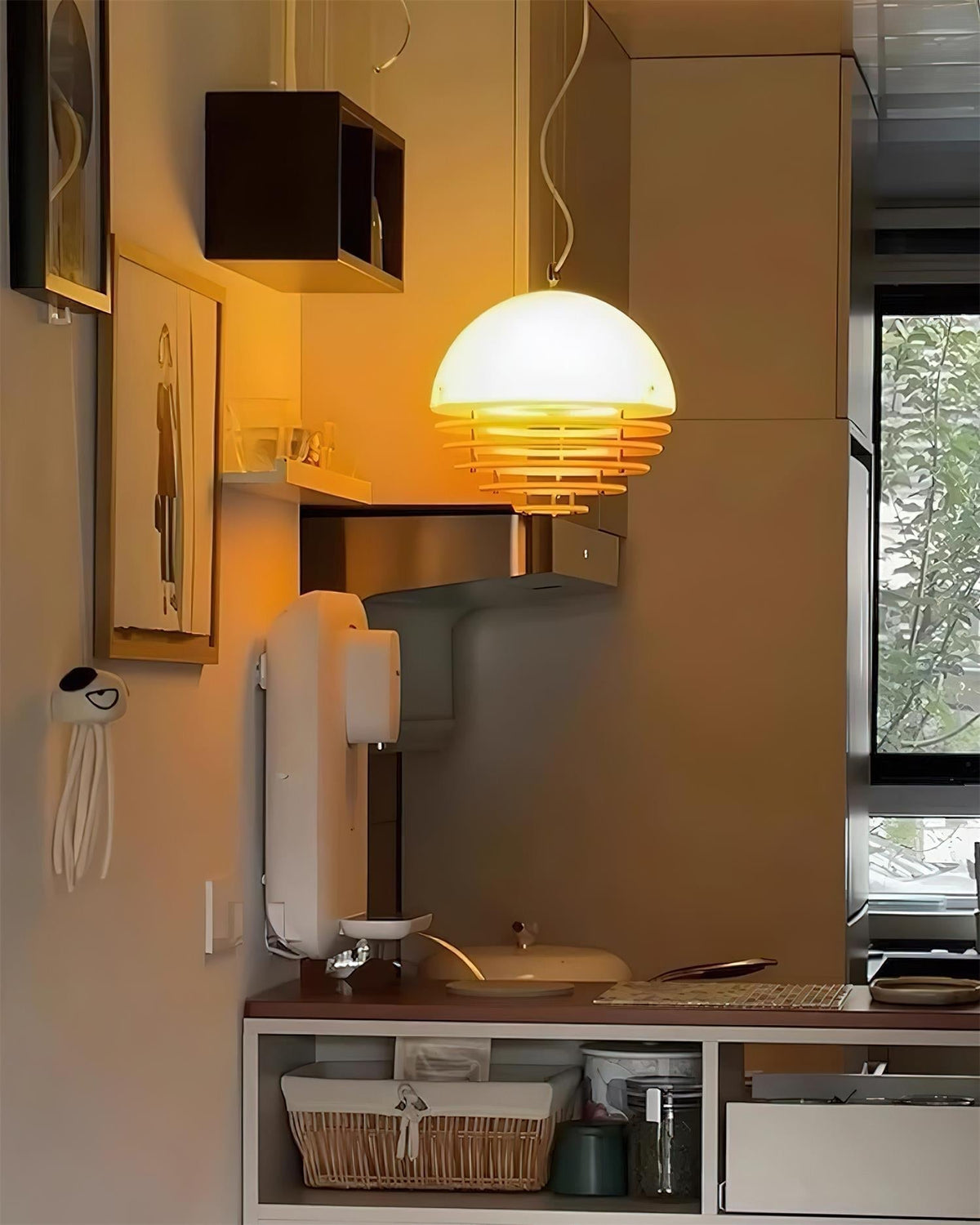 Pendelleuchte mit mehrschichtigem Lampenschirm für modernes weiches Leuchten im Esszimmer