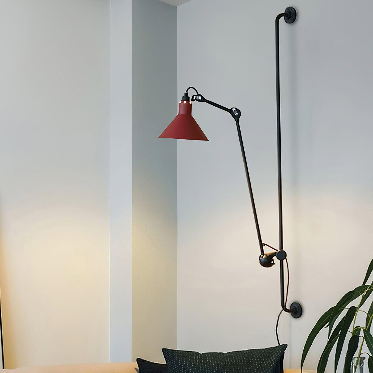 Dral Support Frame Rocker Wandleuchte