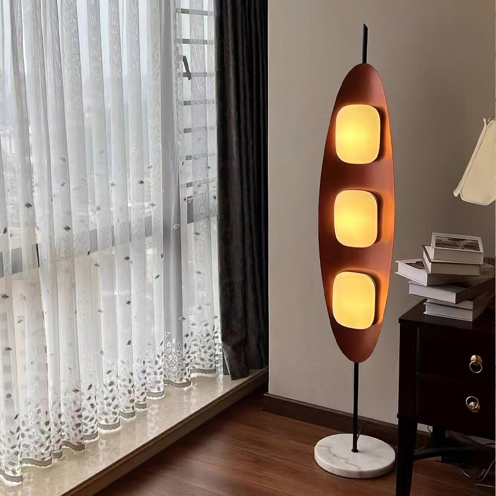 Camirara Stehleuchte aus Marmor in Teak-Farbe