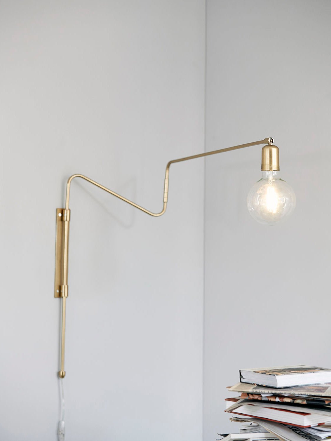 Elsoreth moderne minimalistische Wandleuchte mit Pendelbewegung