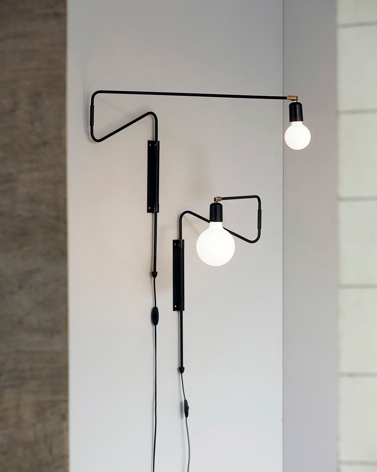 Elsoreth moderne minimalistische Wandleuchte mit Pendelbewegung
