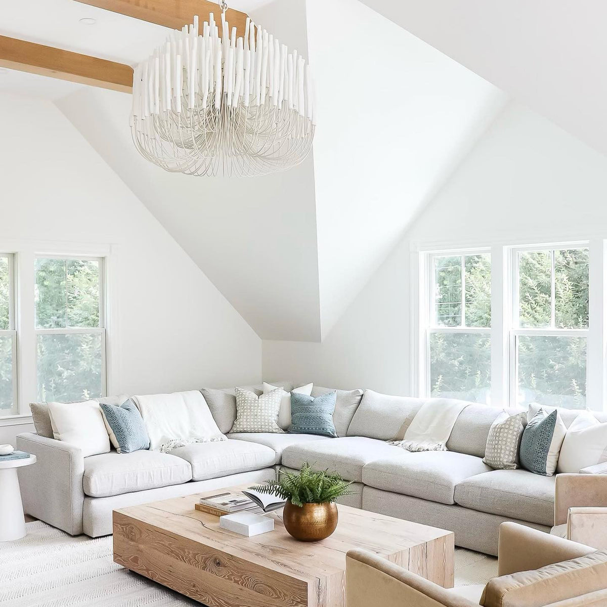 Xantir Kronleuchter im postmodernen Luxus-Stil aus Holz