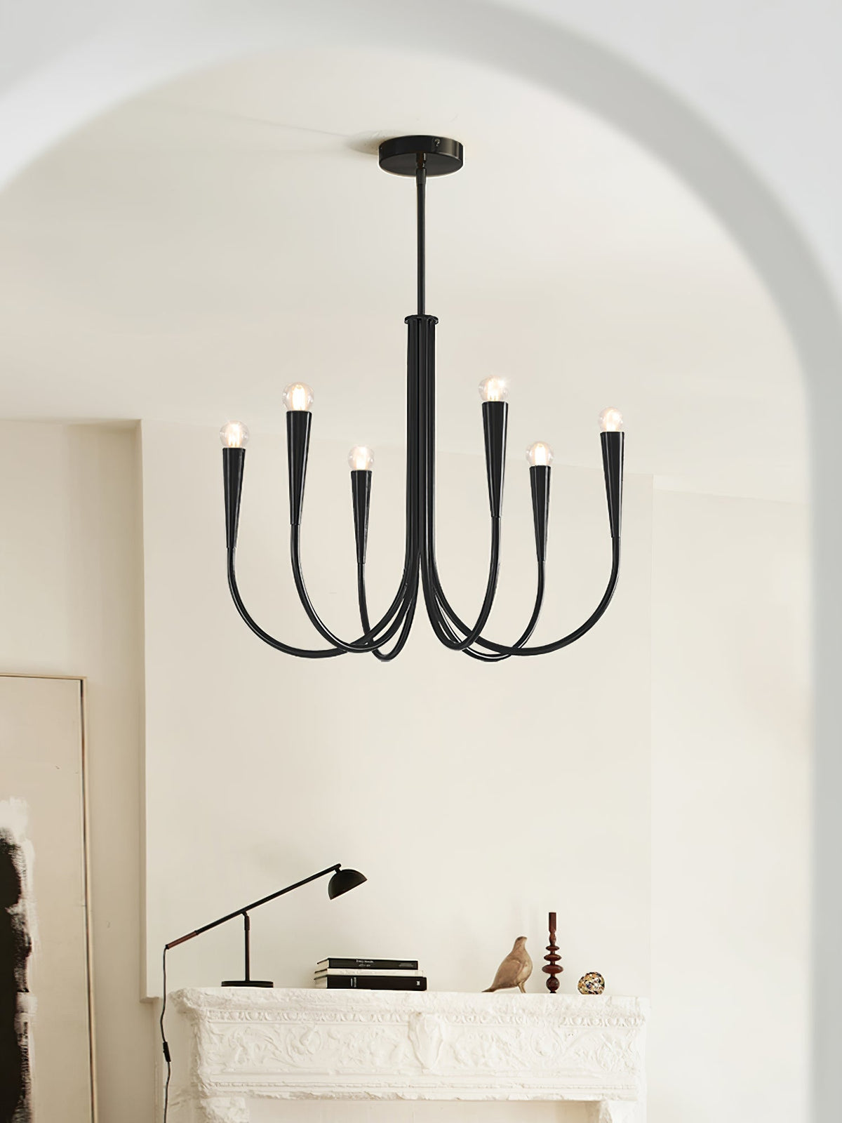 Orioaria Kronleuchter Swoop Arm in Messing minimalistisch