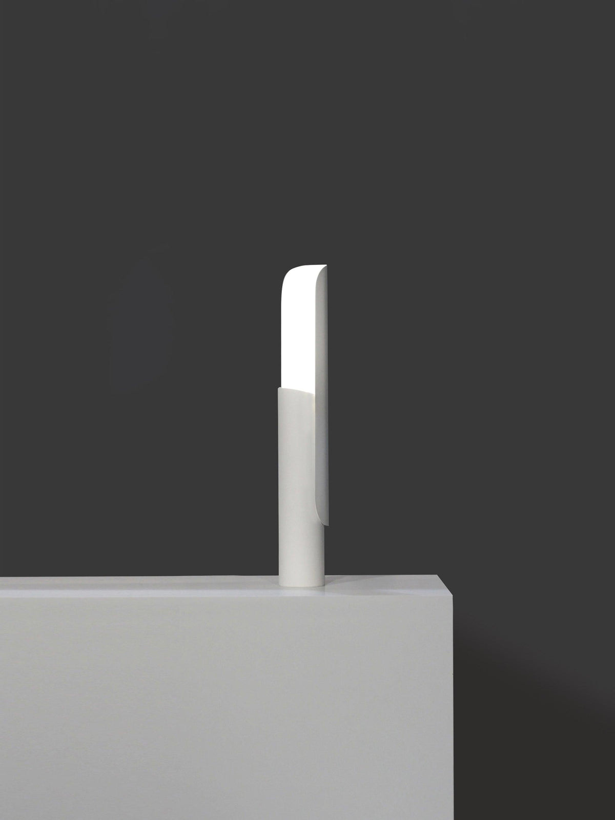 Zenice Minimalistische Tischleuchte