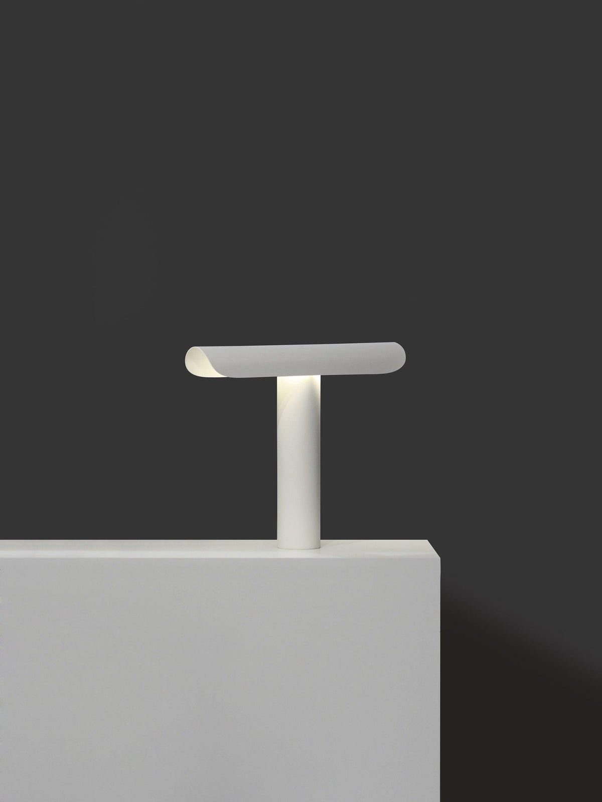 Zenice Minimalistische Tischleuchte