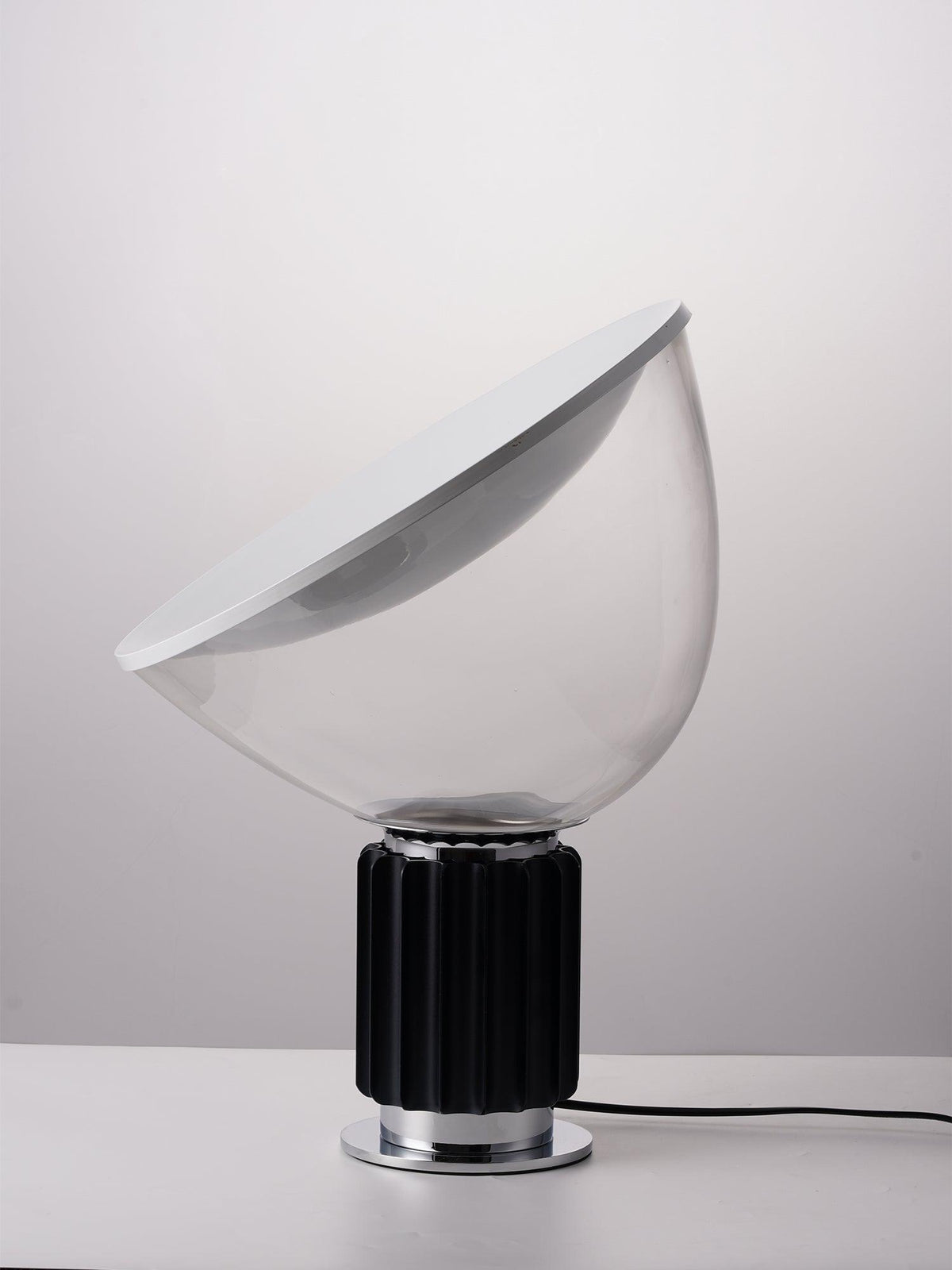 Nexus Tischlampe