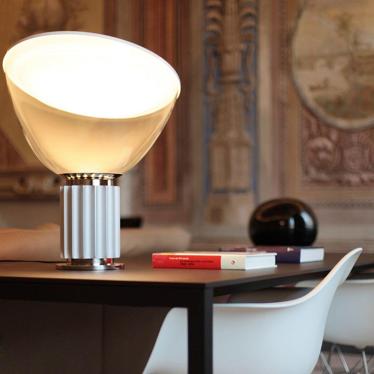 Nexus Tischlampe