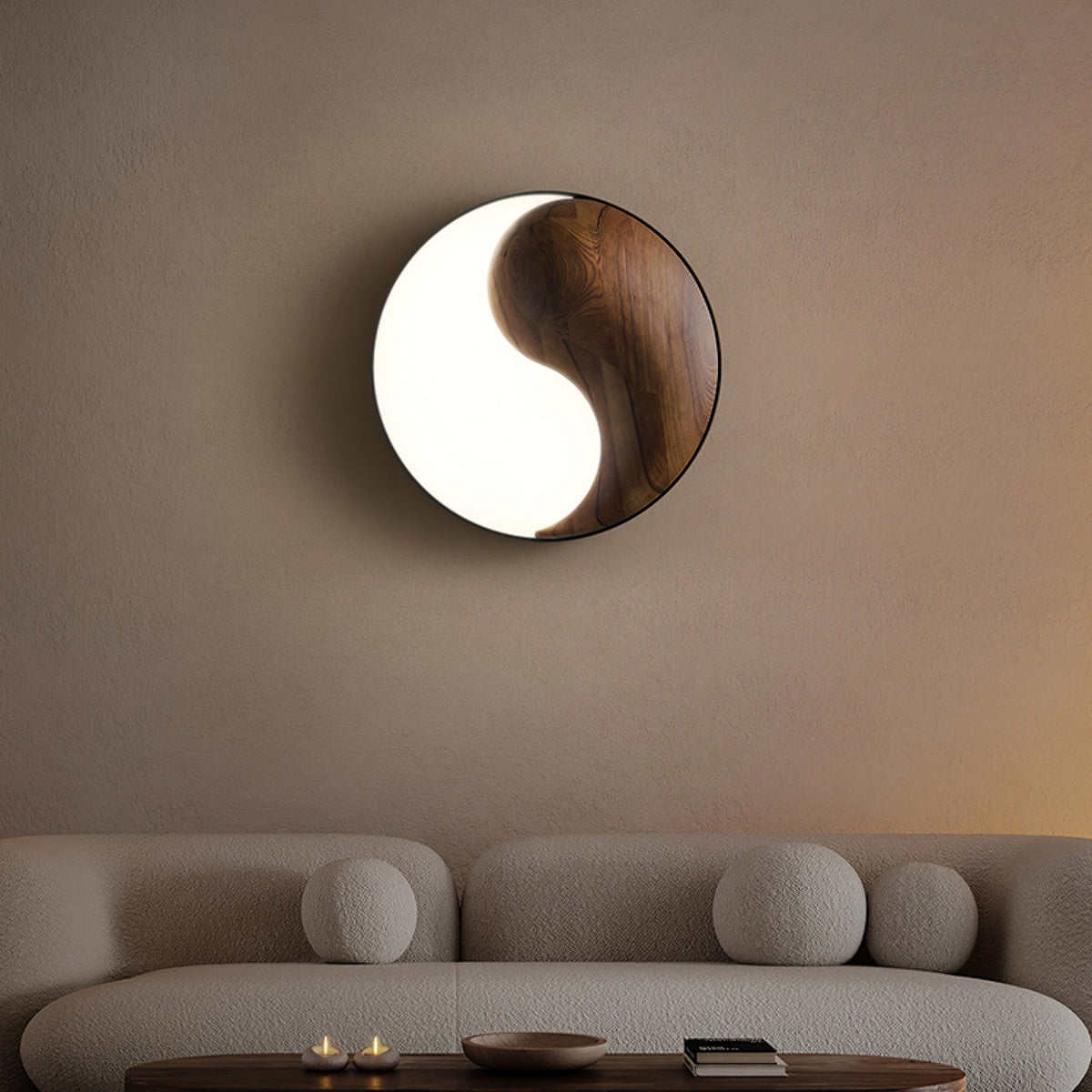 Ivelor zeitgenössische minimalistische Deckenleuchte aus Holz im Balance-Design