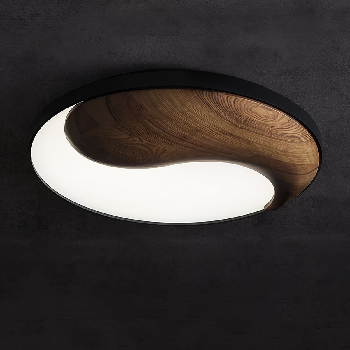 Ivelor zeitgenössische minimalistische Deckenleuchte aus Holz im Balance-Design