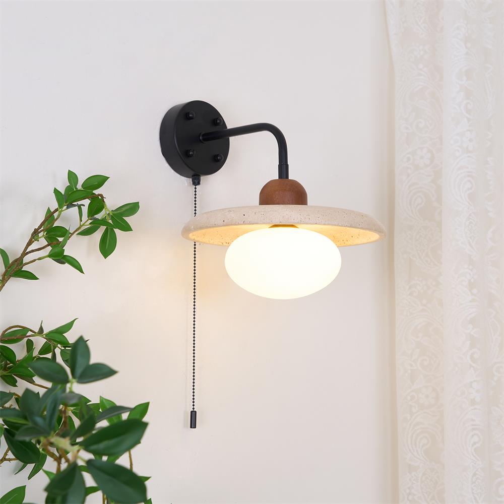 Tavivette Travertine Wandleuchte mit Kettenzug-Schalter