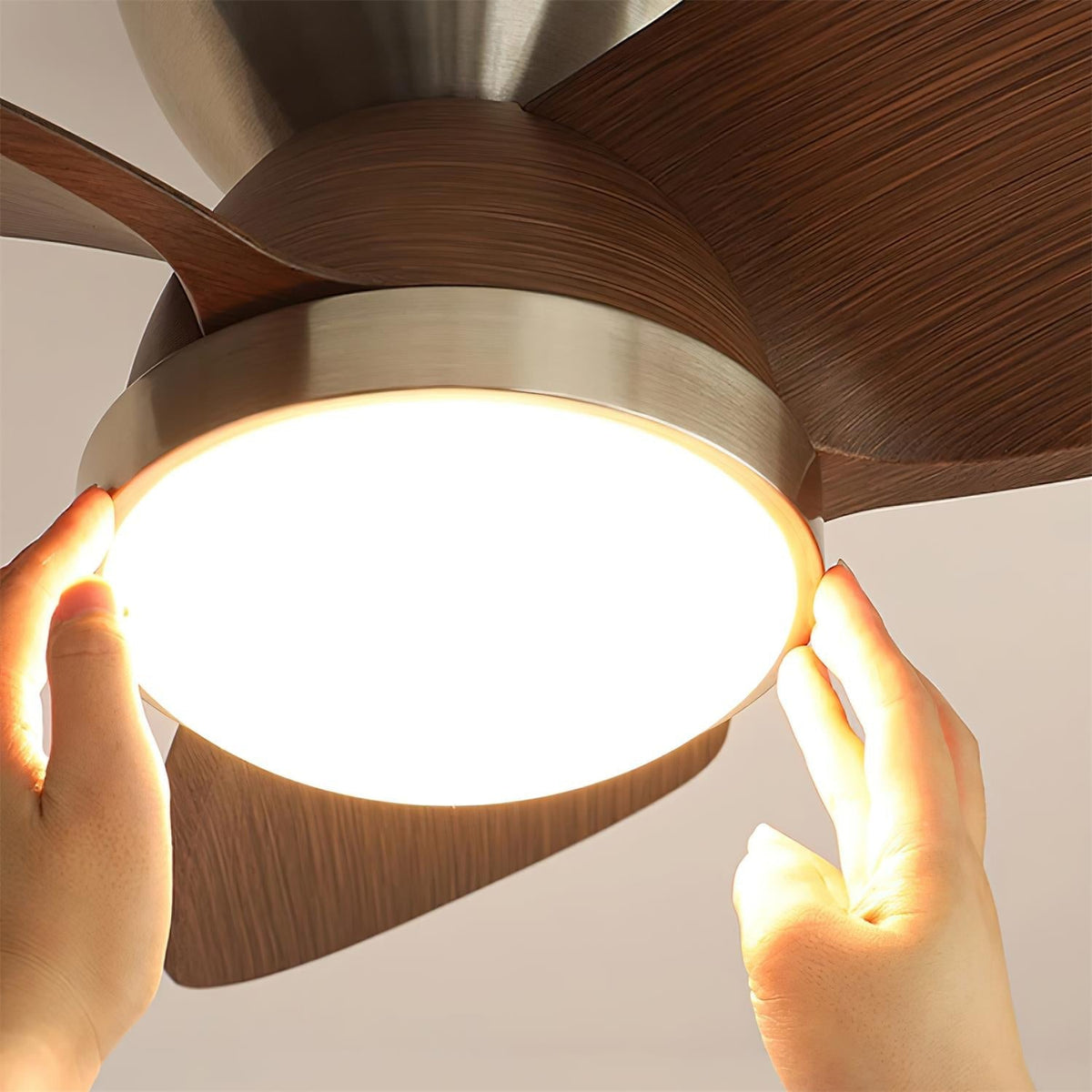 Lioraleria Deckenventilator mit Beleuchtung