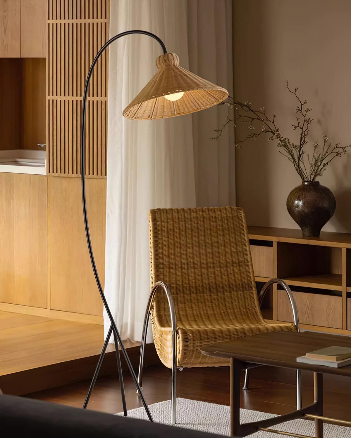Sombrero Rattan Stehleuchte