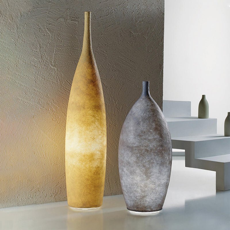 Nirivia zeitgenössische Kunstharz-Stehleuchte