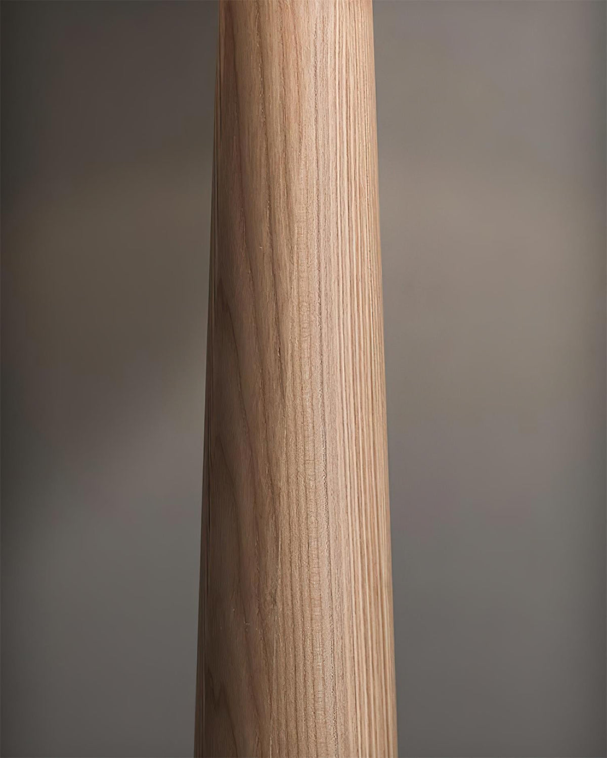 Cone-Gable Stehleuchte