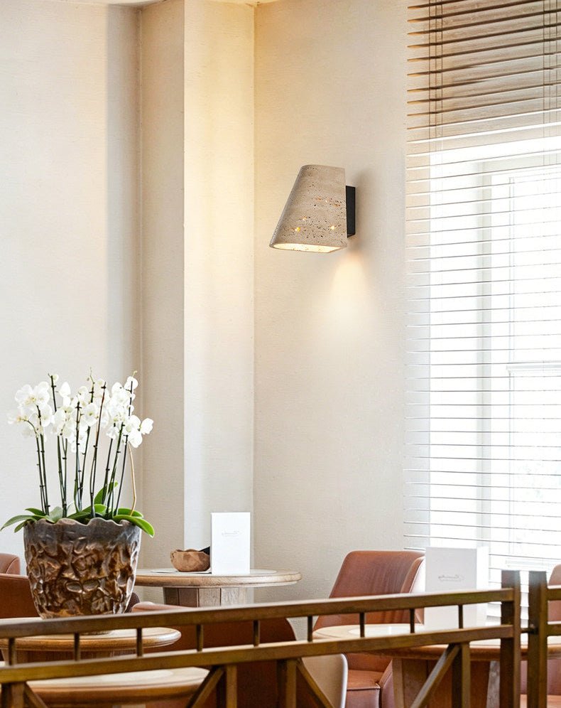 Tavren Travertine Wandleuchte