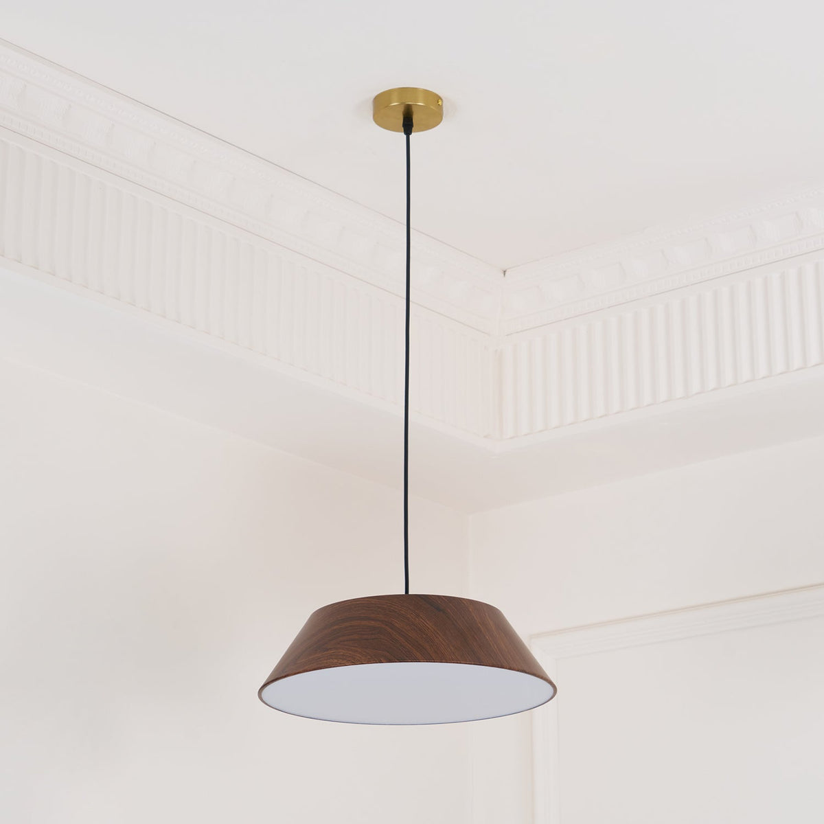 Novain Pendelleuchte mit Holzmaserung