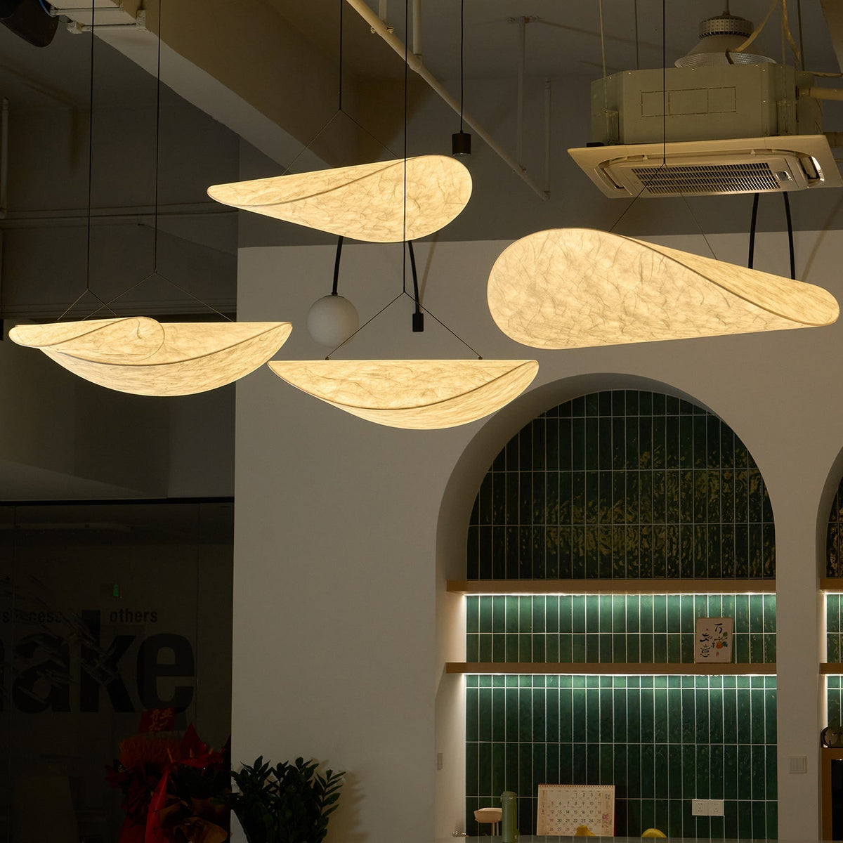 Luminette Minimalistische Seidensatin-Pendelleuchte
