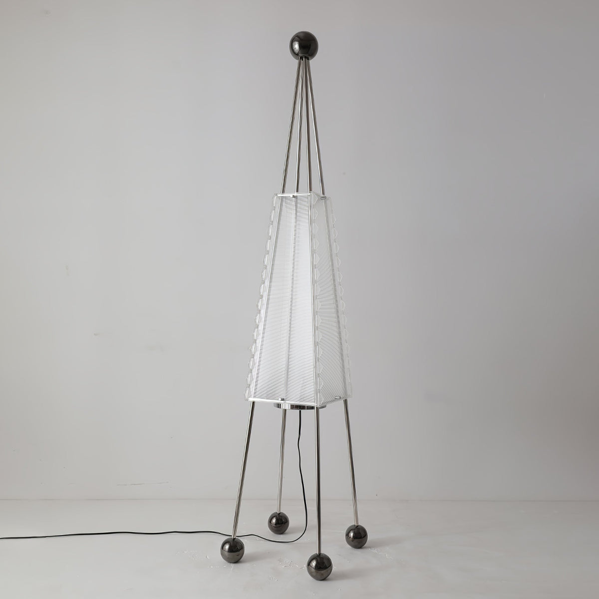 Tetra Industrielle Stehleuchte aus Acryl