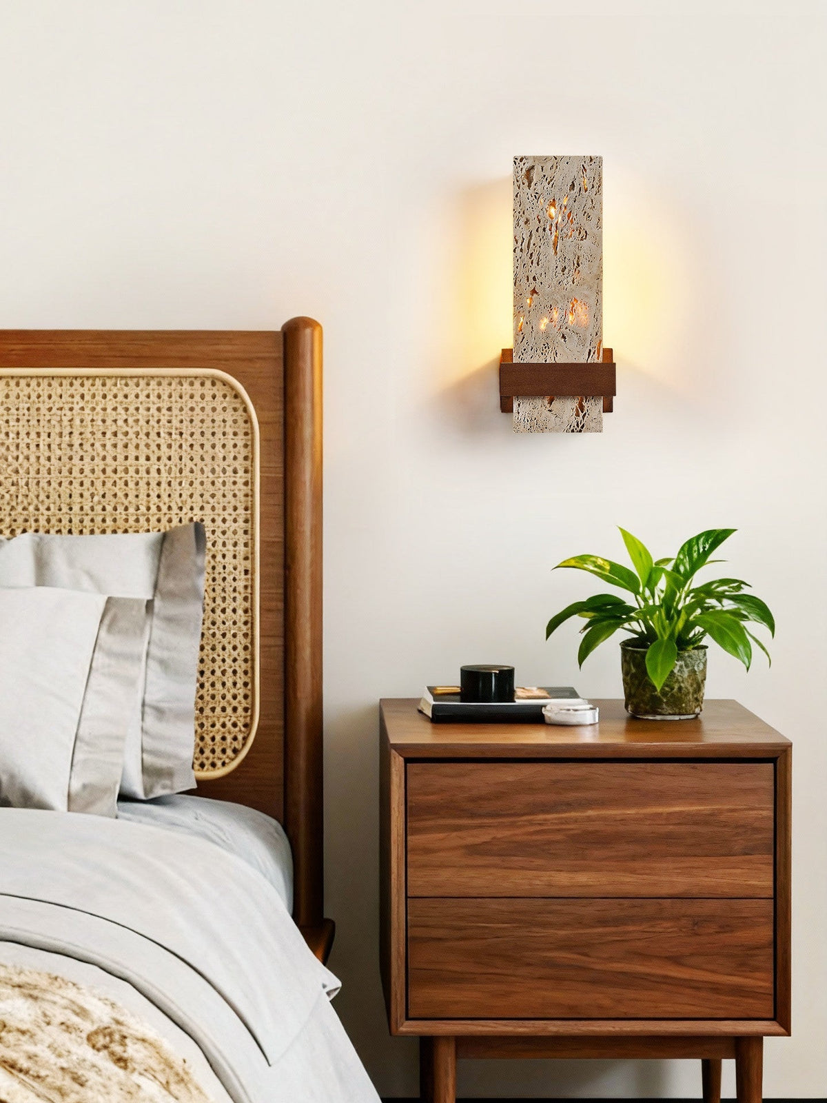 Brann Terra Travertine Wandleuchte