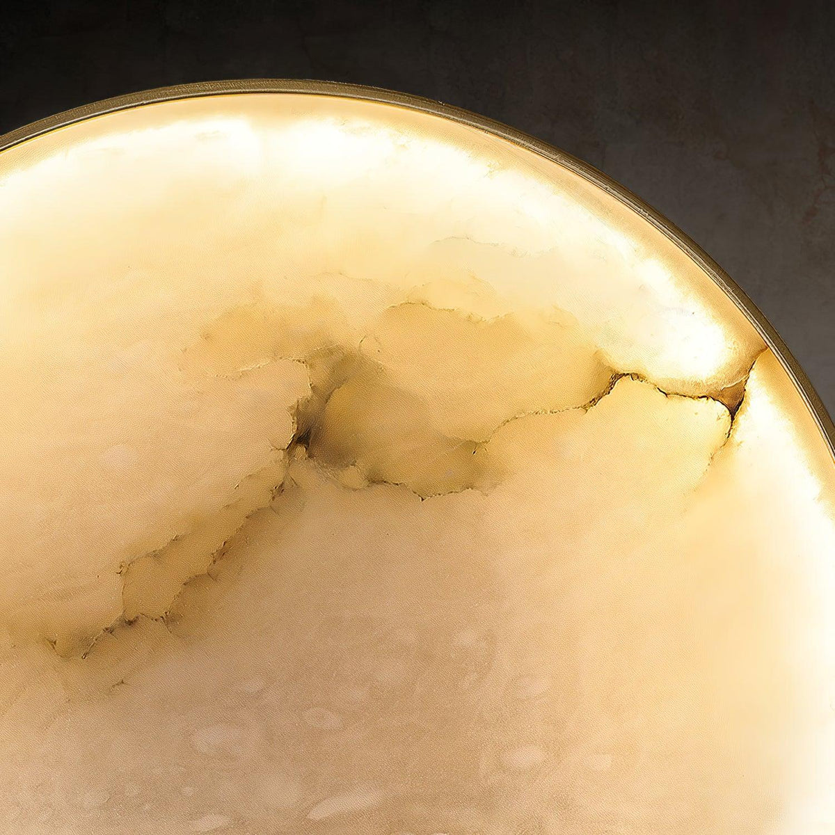 Myvelarae runde Wandleuchte aus Alabaster