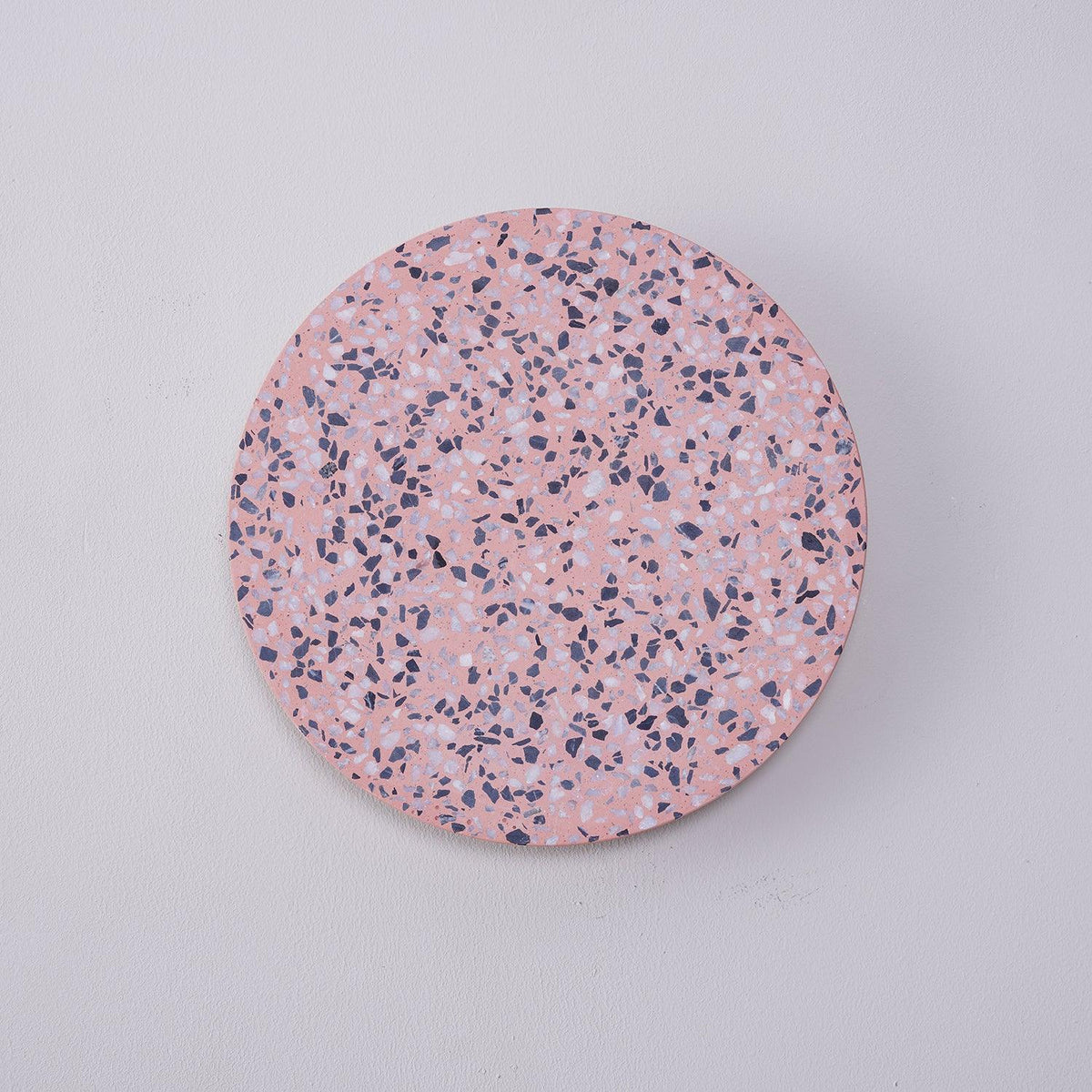 Vomaria zeitgenössische minimalistische Wandleuchte aus Keramik