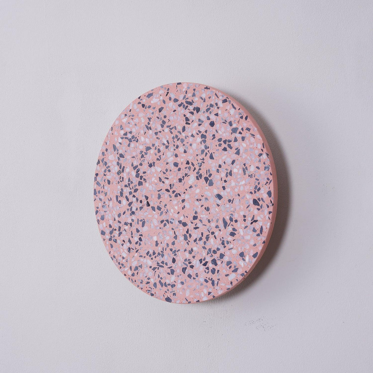 Vomaria zeitgenössische minimalistische Wandleuchte aus Keramik