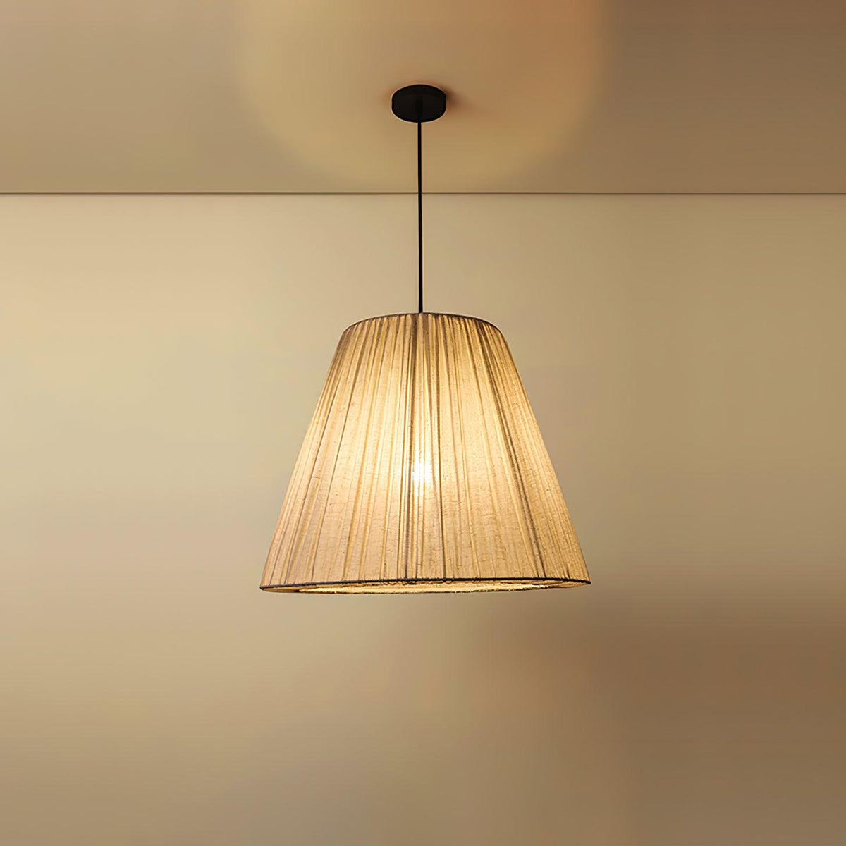 Docan Pendelleuchte aus Stoff im Retro-Stil