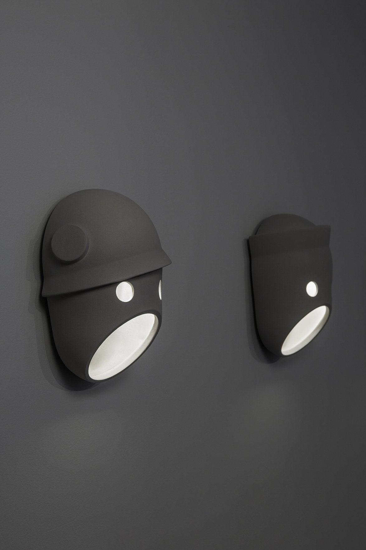 Mask Individual Creativity Kunstharz-Wandleuchte