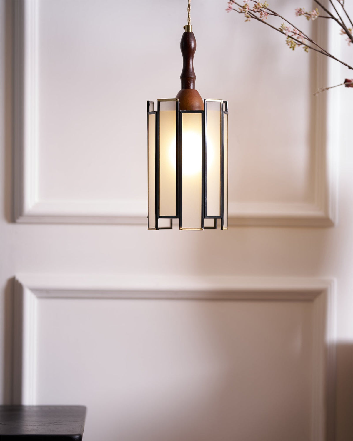 Creshen Pendelleuchte aus Holz und Glas im Vintage-Stil