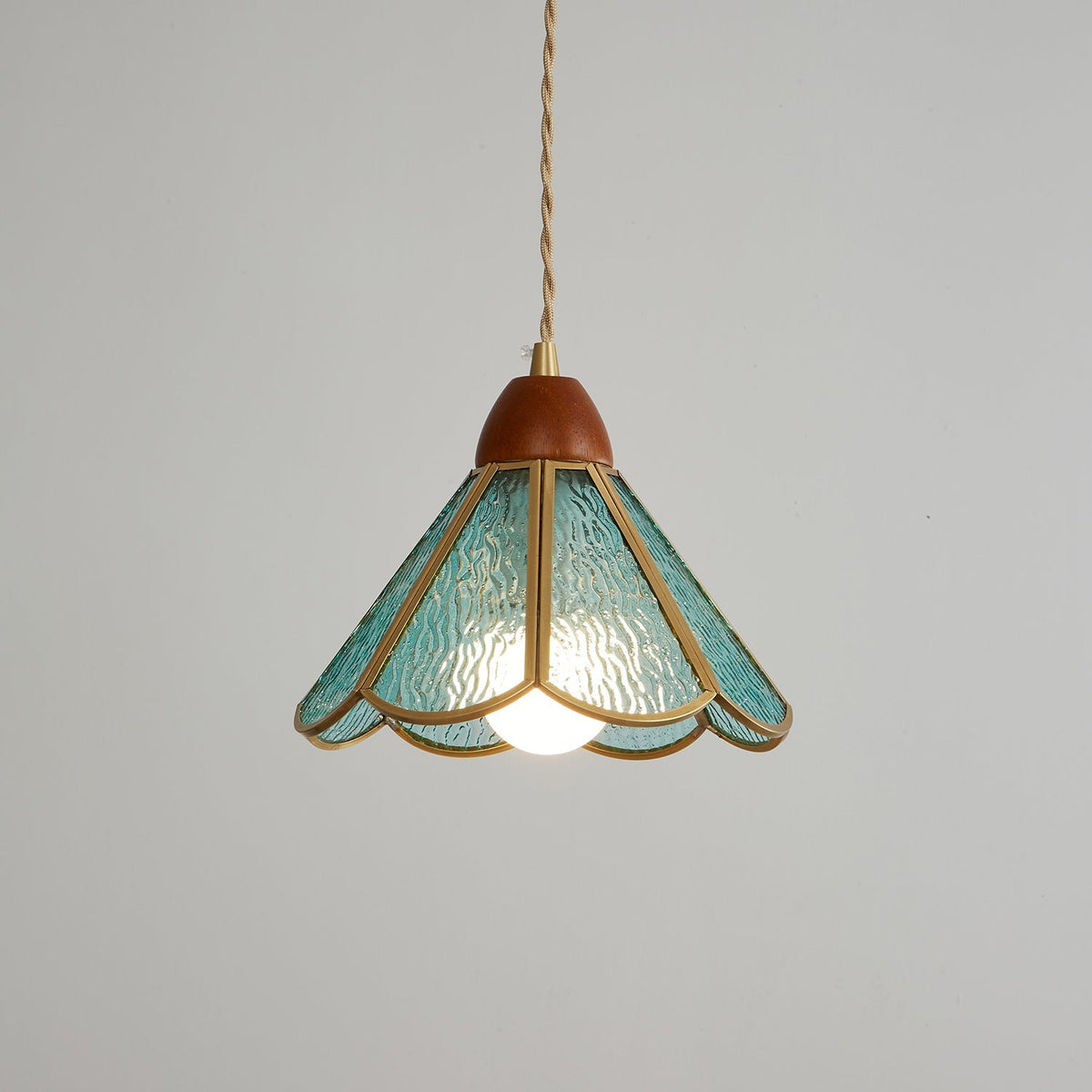 Creshen Pendelleuchte aus Holz und Glas im Vintage-Stil