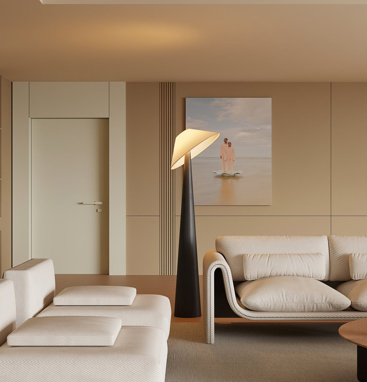 Apex Stehleuchte aus Holz mit verjüngtem Design