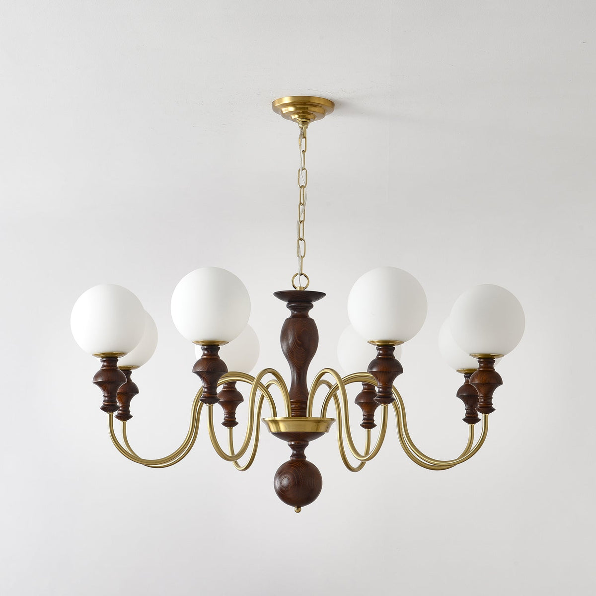 Indris Kronleuchter Holz & Messing Zeitlose Kugel