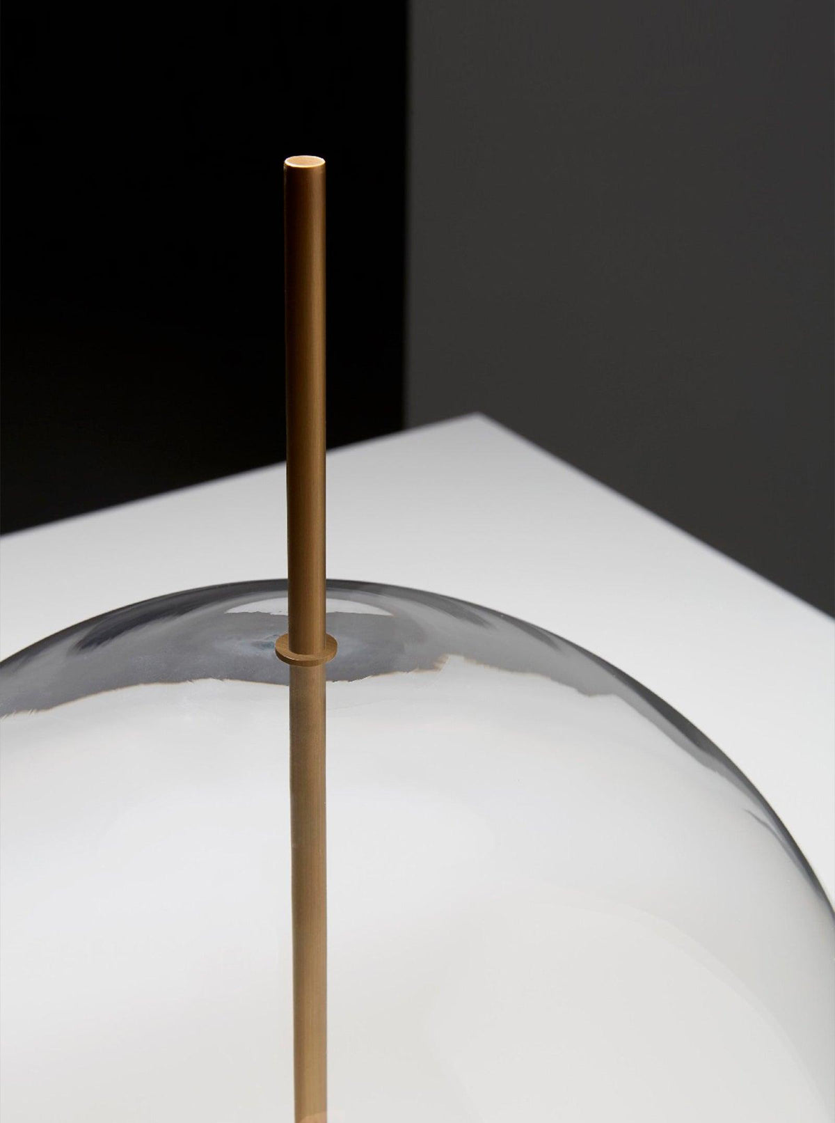 Eurrael Moderne Tischleuchte aus Gradient-Glas