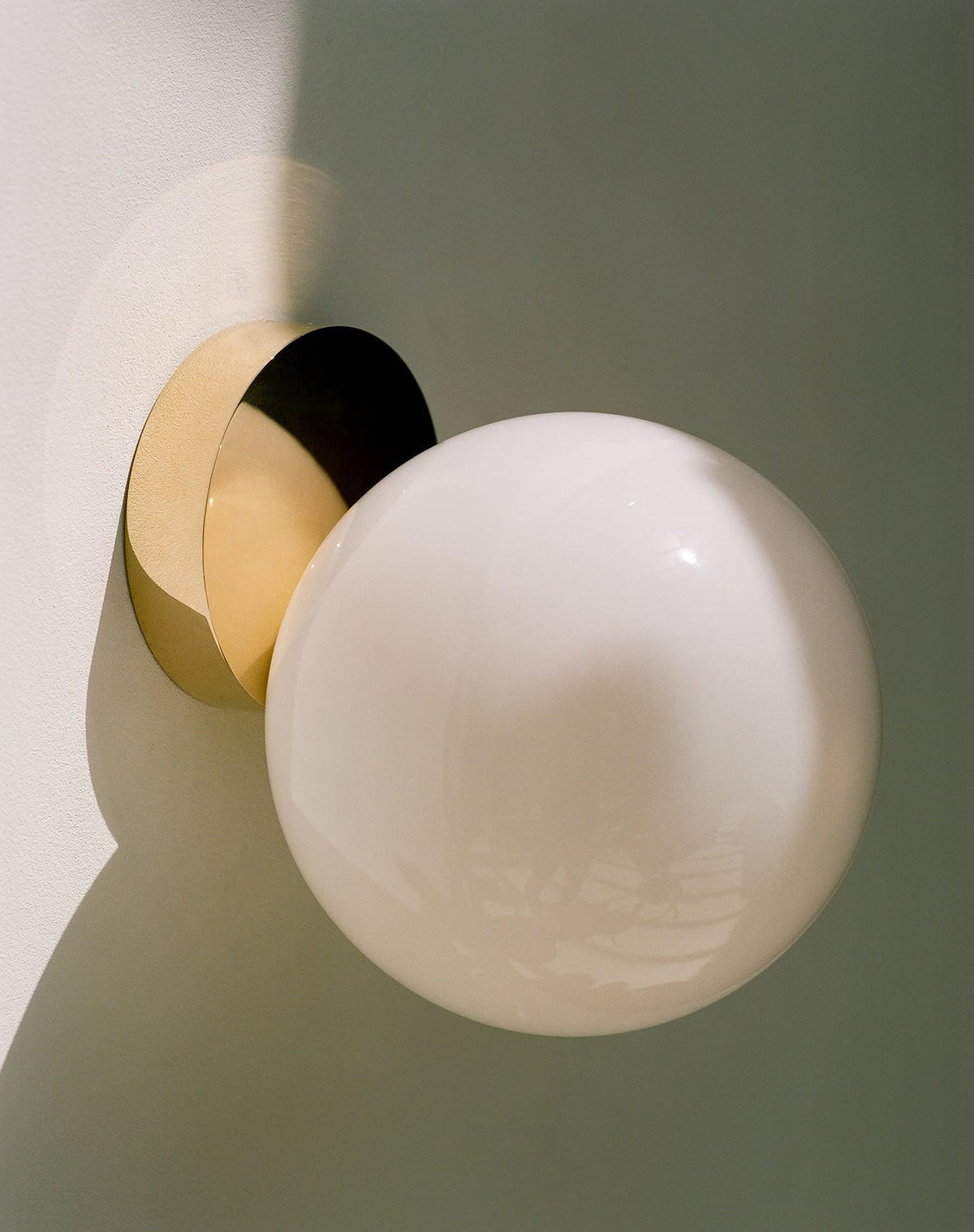 Vivinia zeitgenössische minimalistische Wandleuchte