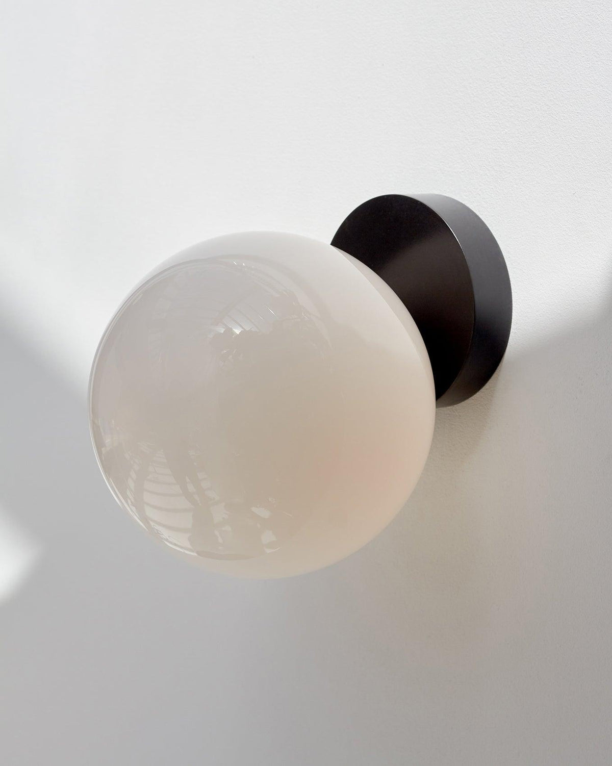 Vivinia zeitgenössische minimalistische Wandleuchte