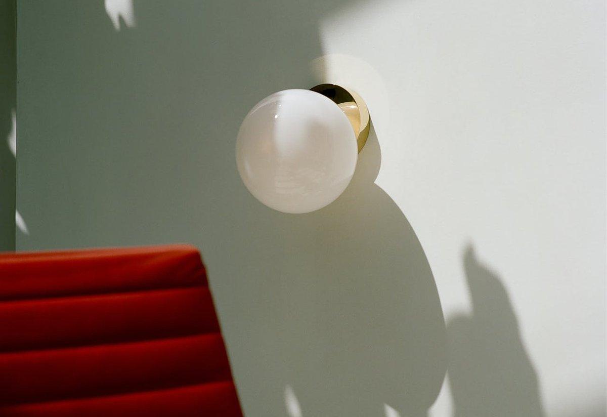 Vivinia zeitgenössische minimalistische Wandleuchte