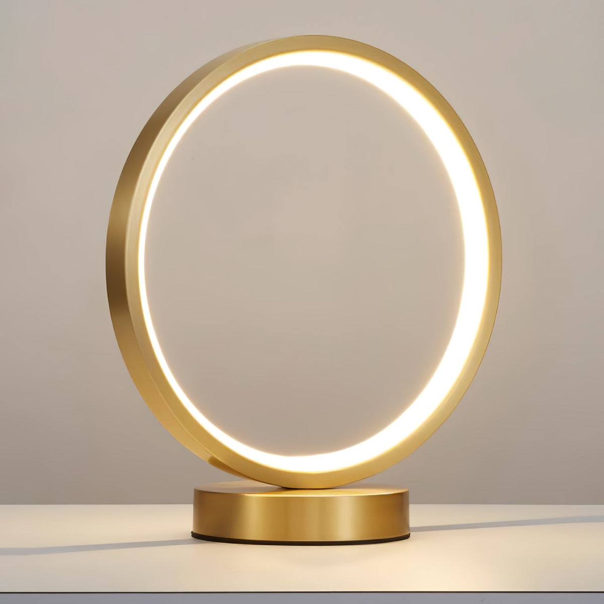Cirra Elegante Messing-Tischleuchte
