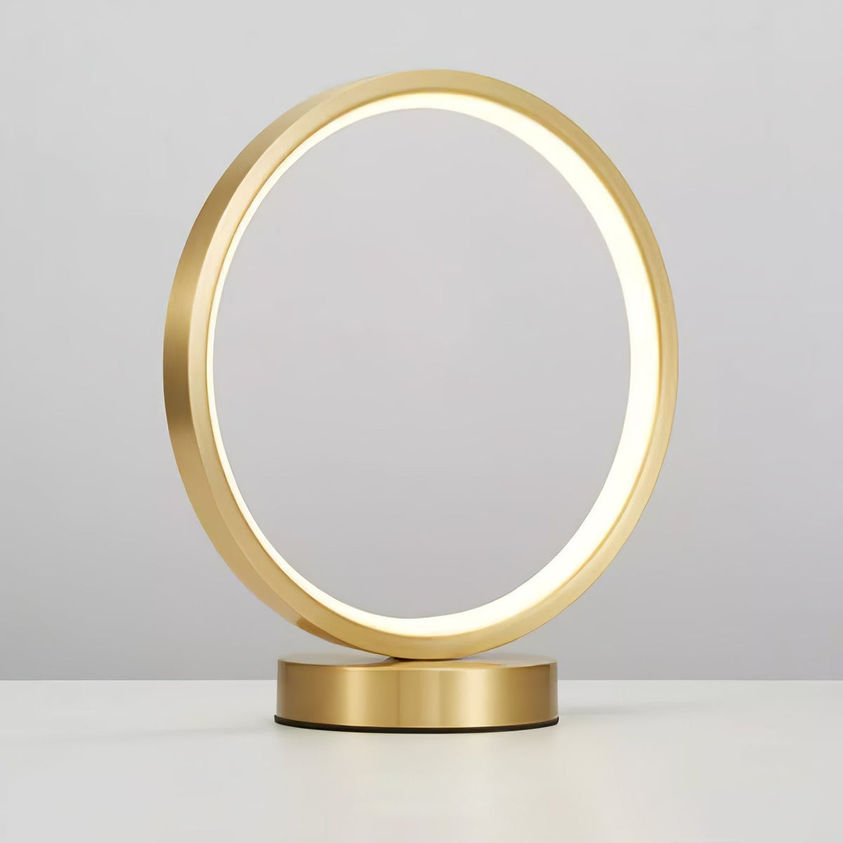 Cirra Elegante Messing-Tischleuchte