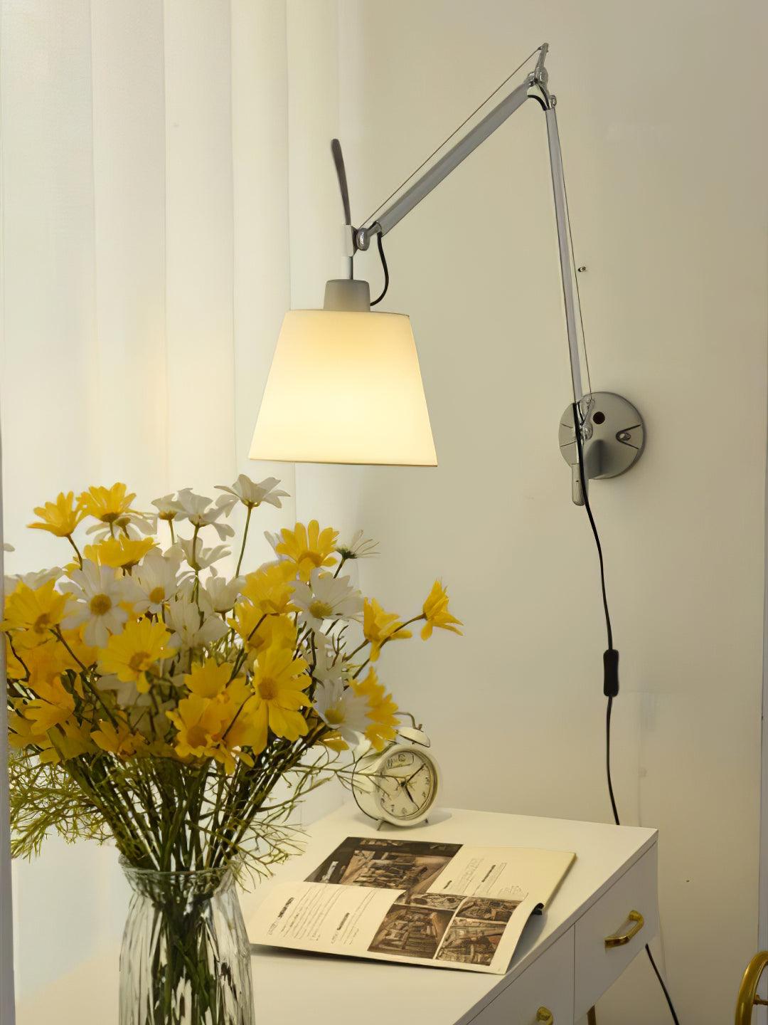 Elvinir Rocker zeitgenössisches Design Stoff-Wandleuchte