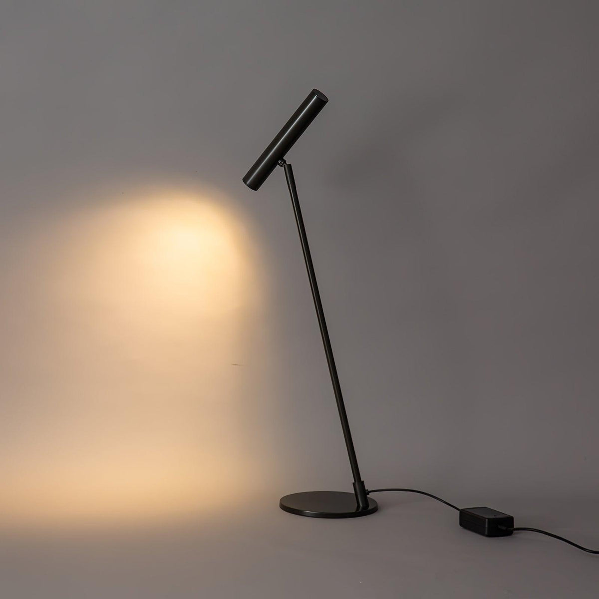 Anor Minimalistische Tischleuchte