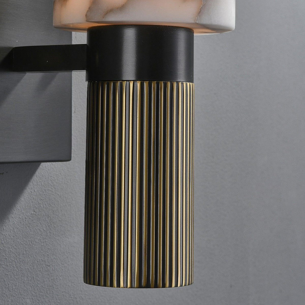 Aveninette Alabaster Wandleuchte
