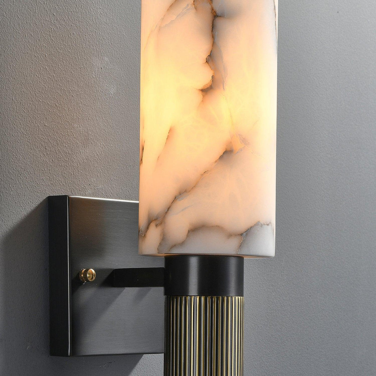 Aveninette Alabaster Wandleuchte