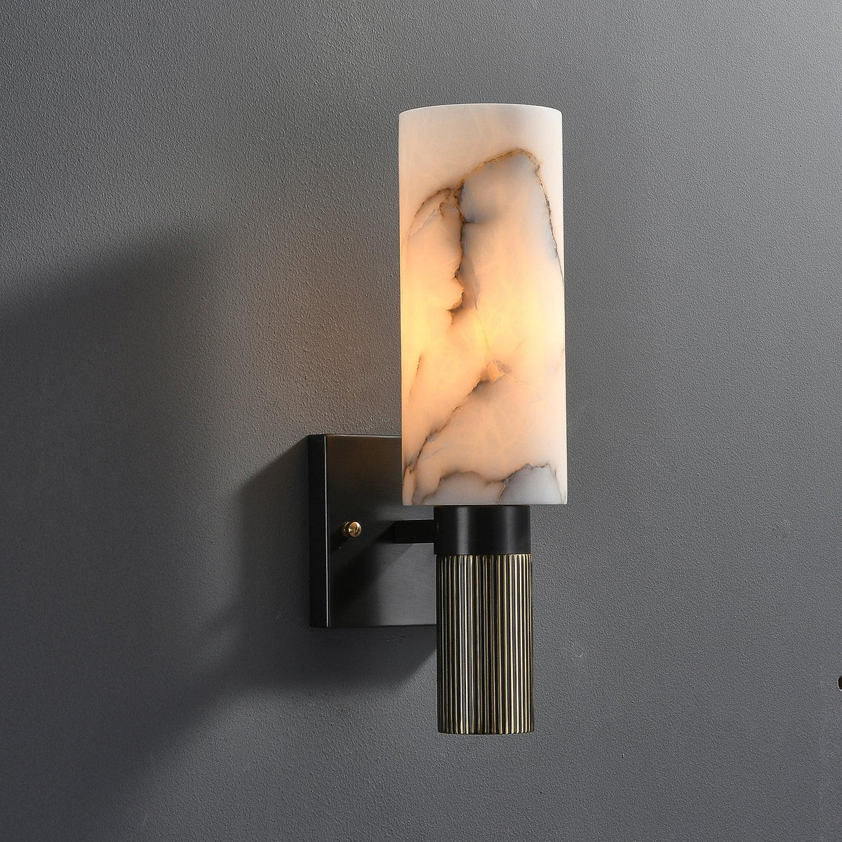 Aveninette Alabaster Wandleuchte