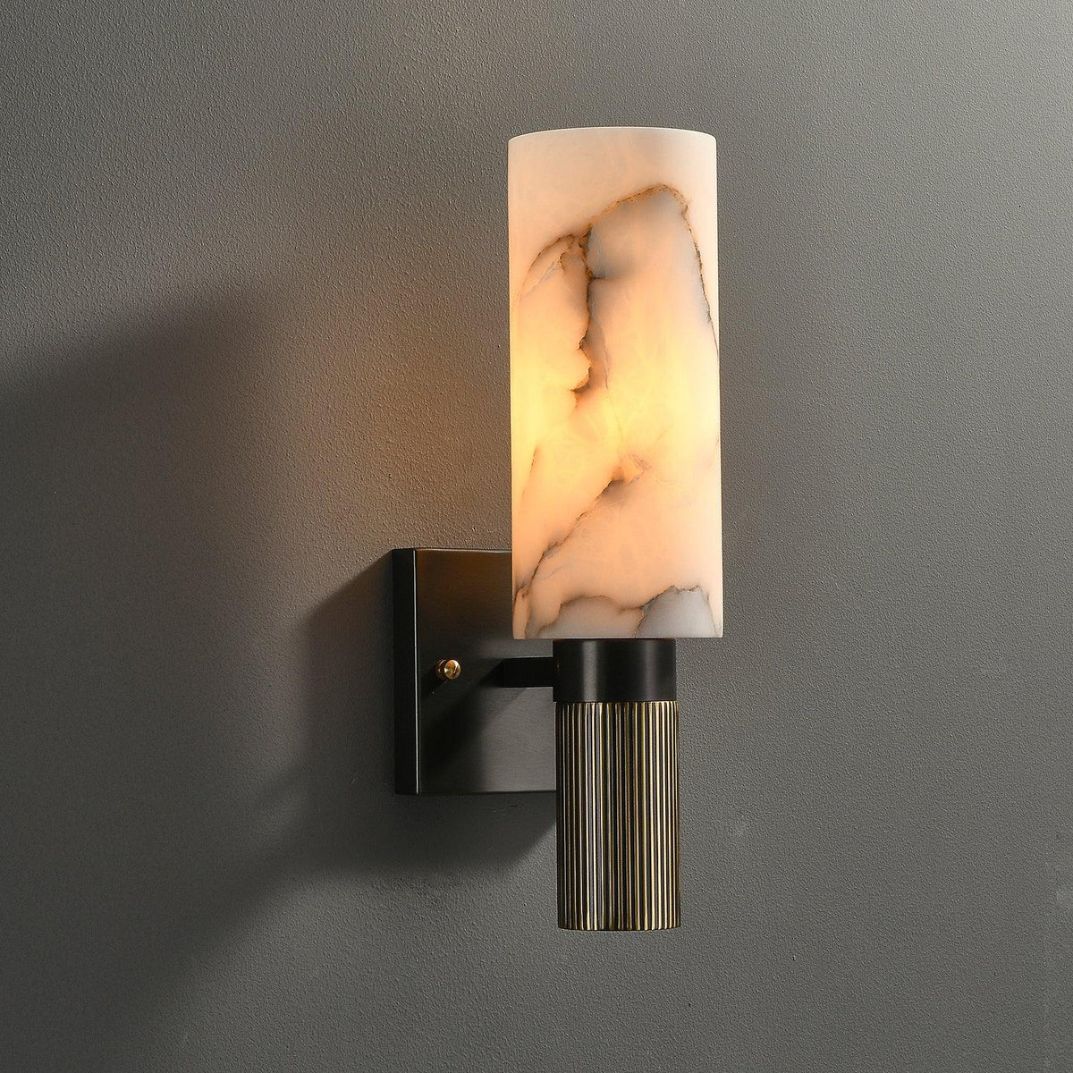 Aveninette Alabaster Wandleuchte