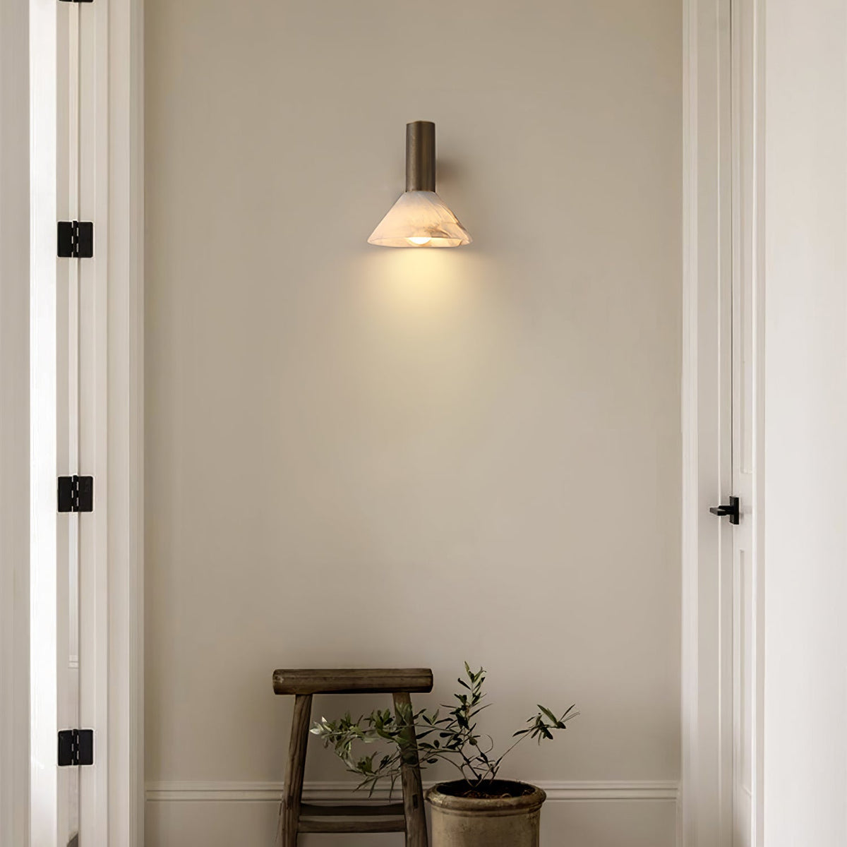 Rino Cone Alabaster Wandleuchte