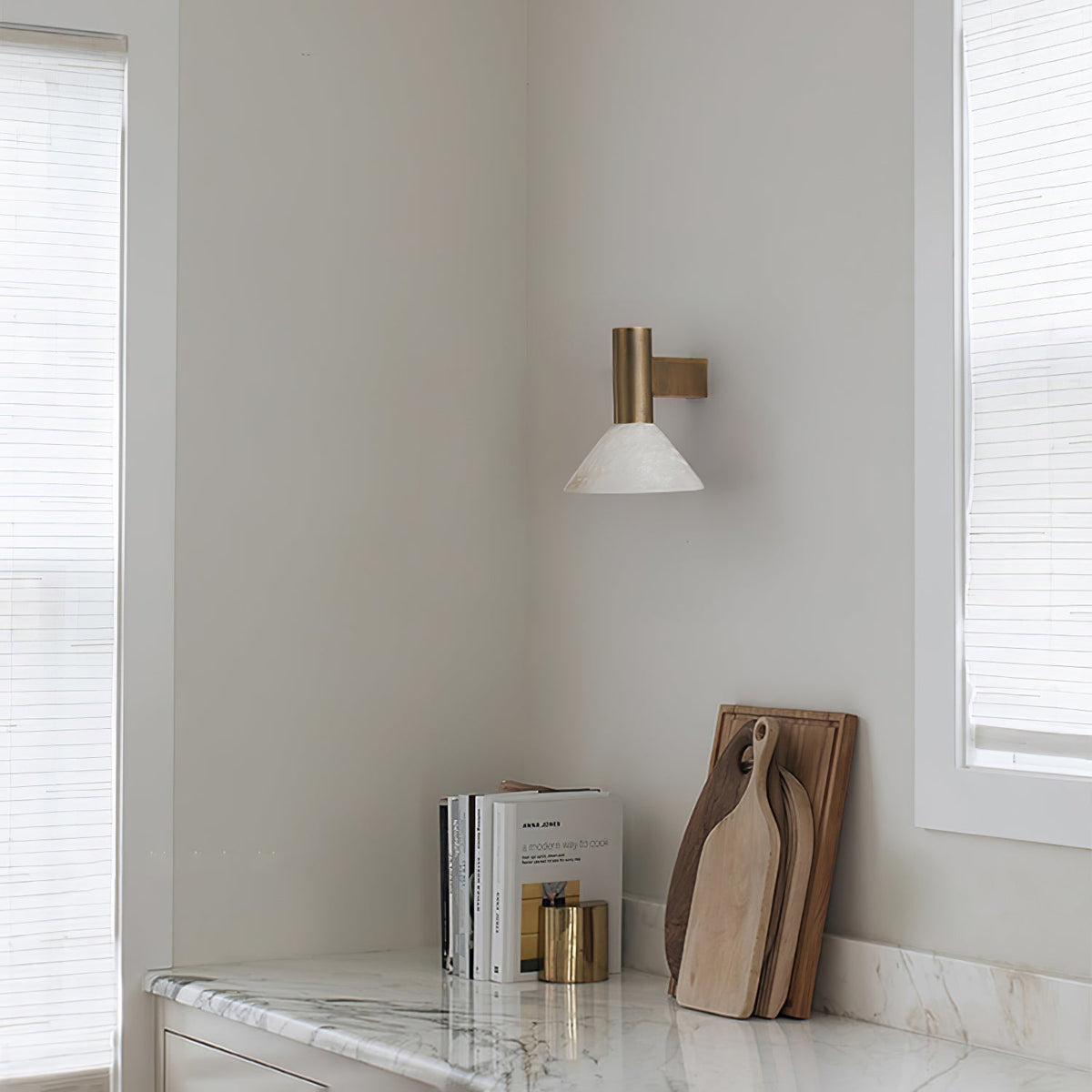 Rino Cone Alabaster Wandleuchte