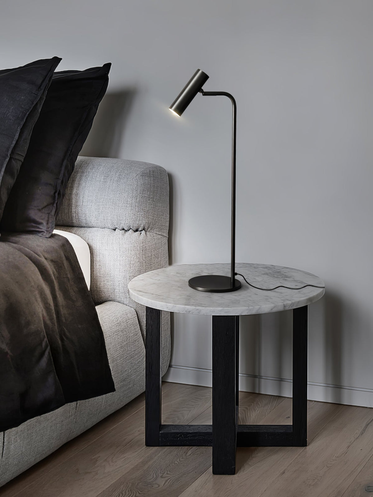Briona Industrielle Tischleuchte aus Messing